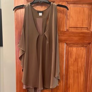 women’s olive green tank size medium